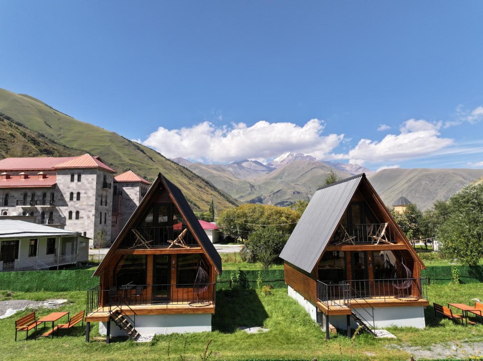 Panorama Cottages In Sno Exterior photo